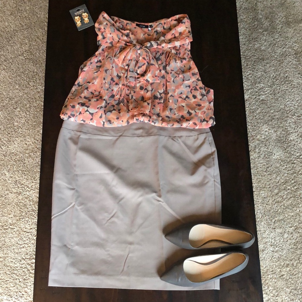 Flowy pastel pussy bow top - bundle whole outfit